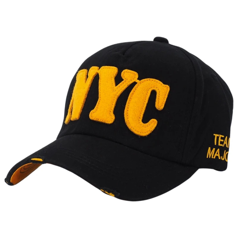 KA232 Czapka z daszkiem NYC czarna 1.jpg